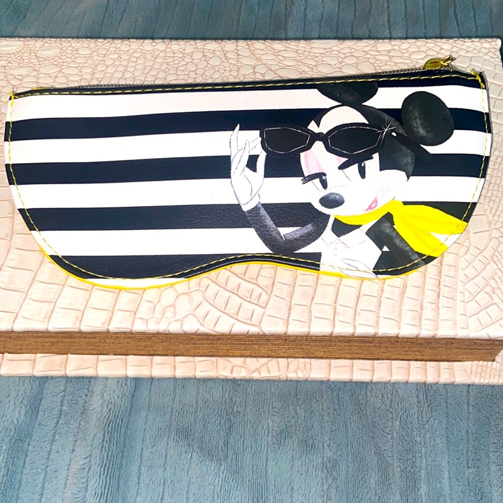 Disney Store Minnie Mouse Eyeglass Case Disney Store